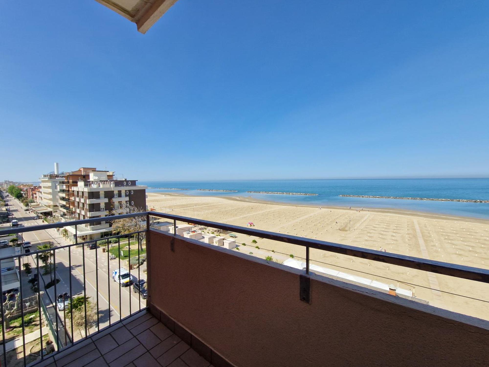 Hotel Salsedine " 5 Mt From The Beach ! " Римини Экстерьер фото